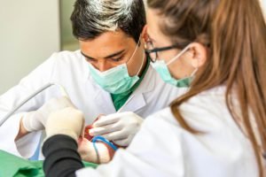 Ten un descuento en estudiar el grado de Higiene Bucodental