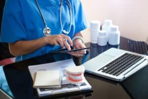 como acceder a odontologia desde fp